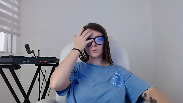 Snapshot of Arya_starrk chatting on December 6, 2024, 12:05 pm Arya starrk online show from December 6, 2024, 12:05 pm