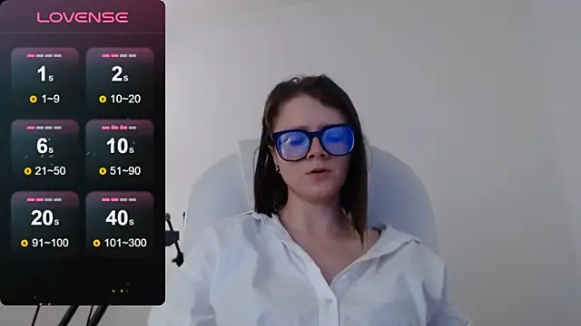 Snapshot of Arya_starrk chatting on December 9, 2024, 2:06 pm Arya starrk online show from December 9, 2024, 2:06 pm