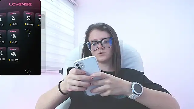 Snapshot of Arya_starrk chatting on December 10, 2024, 5:22 pm Arya starrk online show from December 10, 2024, 5:22 pm