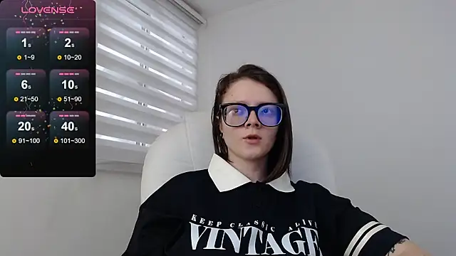 Snapshot of Arya_starrk chatting on December 14, 2024, 1:59 pm Arya starrk online show from December 14, 2024, 1:59 pm