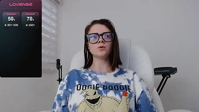 Snapshot of Arya_starrk chatting on December 16, 2024, 1:43 pm Arya starrk online show from December 16, 2024, 1:43 pm