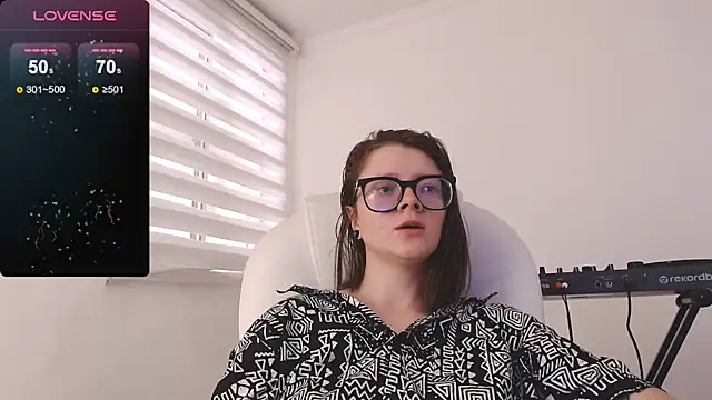 Snapshot of Arya_starrk chatting on December 20, 2024, 1:11 pm Arya starrk online show from December 20, 2024, 1:11 pm