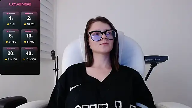 Snapshot of Arya_starrk chatting on December 21, 2024, 10:30 pm Arya starrk online show from December 21, 2024, 10:30 pm