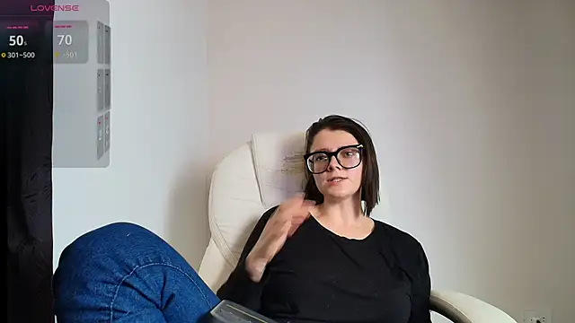 Snapshot of Arya_starrk chatting on March 19, 2025, 4:24 pm Arya starrk online show from March 19, 2025, 4:24 pm