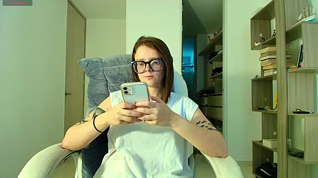 Snapshot of Arya_starrk chatting on September 10, 2025, 12:49 pm Arya starrk online show from September 10, 2025, 12:49 pm