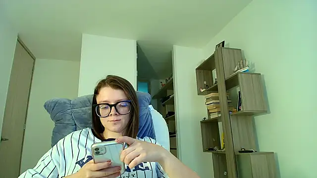 Snapshot of Arya_starrk chatting on September 11, 2025, 3:12 pm Arya starrk online show from September 11, 2025, 3:12 pm