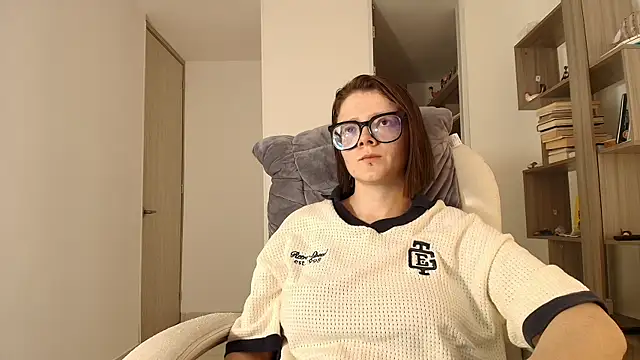 Snapshot of Arya_starrk chatting on October 3, 2025, 2:25 pm Arya starrk online show from October 3, 2025, 2:25 pm