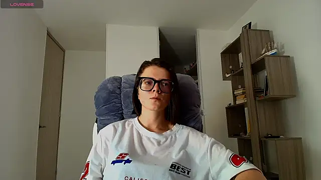 Snapshot of Arya_starrk chatting on November 17, 2025, 2:01 pm Arya starrk online show from November 17, 2025, 2:01 pm