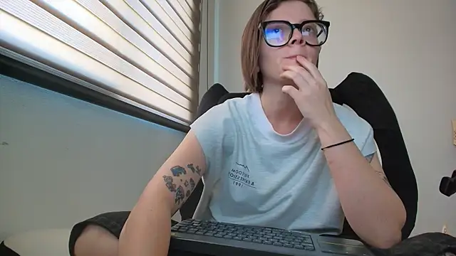 Arya starrk online show from January 13, 2026, 1:38 pm