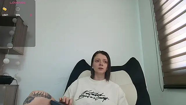 Snapshot of Arya_starrk chatting on June 1, 2026, 1:57 pm Arya starrk online show from June 1, 2026, 1:57 pm