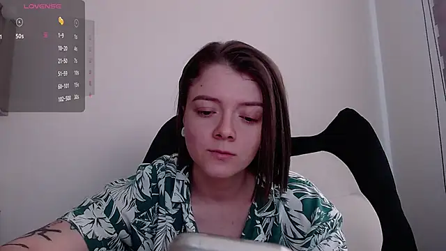 Snapshot of Arya_starrk chatting on June 5, 2026, 3:51 pm Arya starrk online show from June 5, 2026, 3:51 pm