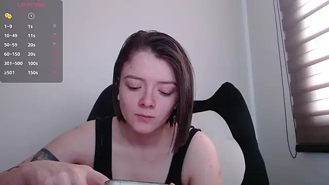 Snapshot of Arya_starrk chatting on June 10, 2026, 1:21 pm Arya starrk online show from June 10, 2026, 1:21 pm