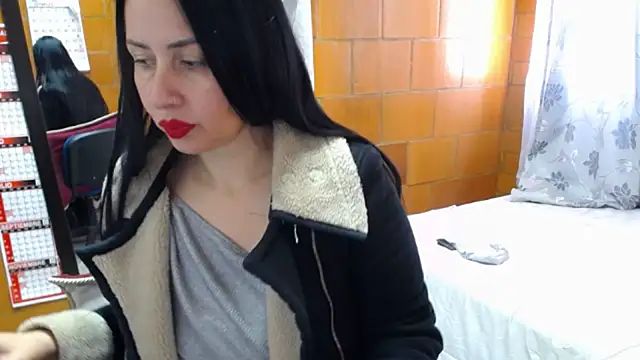 Snapshot of charlote_temple chatting on June 20, 2026, 12:52 pm charlote temple online show from June 20, 2026, 12:52 pm