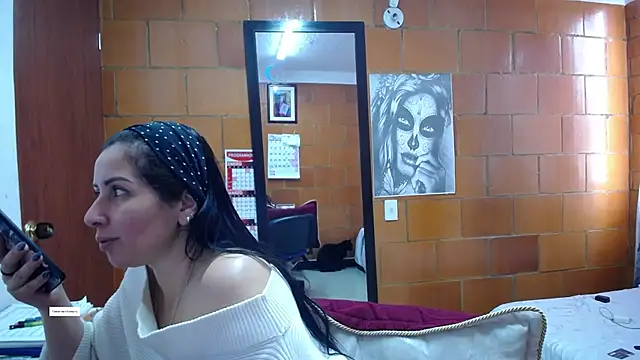 Snapshot of charlote_temple chatting on July 9, 2026, 12:53 pm charlote temple online show from July 9, 2026, 12:53 pm