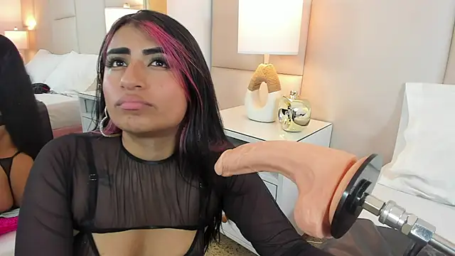 Snapshot of AntoniaRoss_ chatting on February 22, 2025, 8:20 pm AntoniaRoss online show from February 22, 2025, 8:20 pm