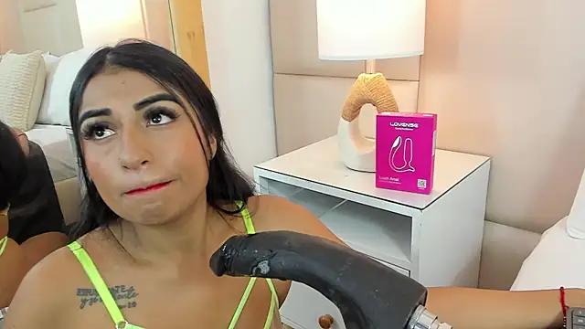 AntoniaRoss  online show from February 9, 2026, 1:48 pm