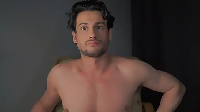 Snapshot of Keen___Luckystrike chatting on December 9, 2024, 2:34 am Keen Luckystrike online show from December 9, 2024, 2:34 am