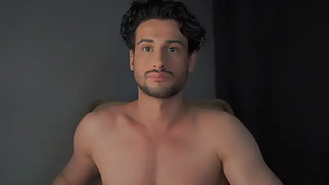 Snapshot of Keen___Luckystrike chatting on December 12, 2024, 7:41 am Keen Luckystrike online show from December 12, 2024, 7:41 am