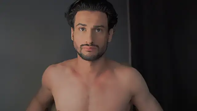 Snapshot of Keen___Luckystrike chatting on December 18, 2024, 8:20 am Keen Luckystrike online show from December 18, 2024, 8:20 am