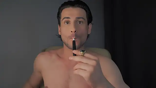 Snapshot of Keen___Luckystrike chatting on January 23, 2025, 12:46 am Keen Luckystrike online show from January 23, 2025, 12:46 am