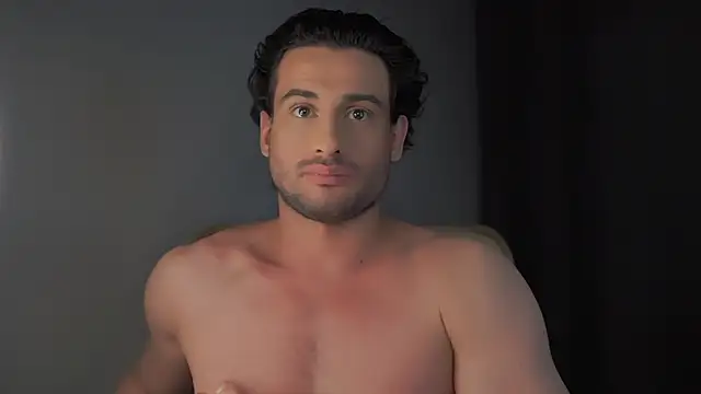 Snapshot of Keen___Luckystrike chatting on January 24, 2025, 6:35 am Keen Luckystrike online show from January 24, 2025, 6:35 am