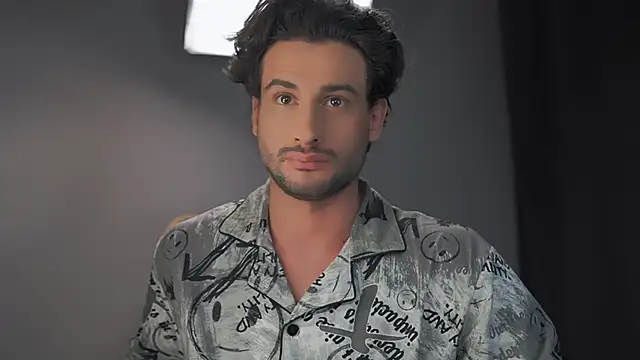 Snapshot of Keen___Luckystrike chatting on February 8, 2025, 11:45 pm Keen Luckystrike online show from February 8, 2025, 11:45 pm