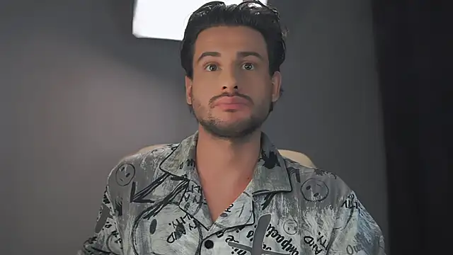 Snapshot of Keen___Luckystrike chatting on February 16, 2025, 12:19 am Keen Luckystrike online show from February 16, 2025, 12:19 am