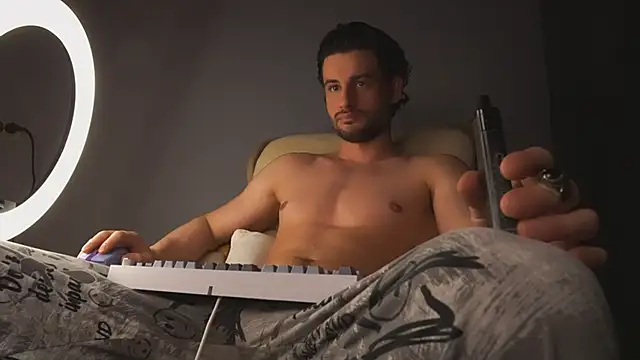 Snapshot of Keen___Luckystrike chatting on March 6, 2025, 11:09 pm Keen Luckystrike online show from March 6, 2025, 11:09 pm