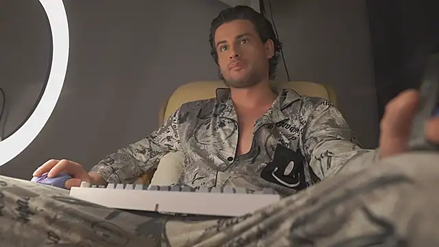 Snapshot of Keen___Luckystrike chatting on March 21, 2025, 3:55 am Keen Luckystrike online show from March 21, 2025, 3:55 am