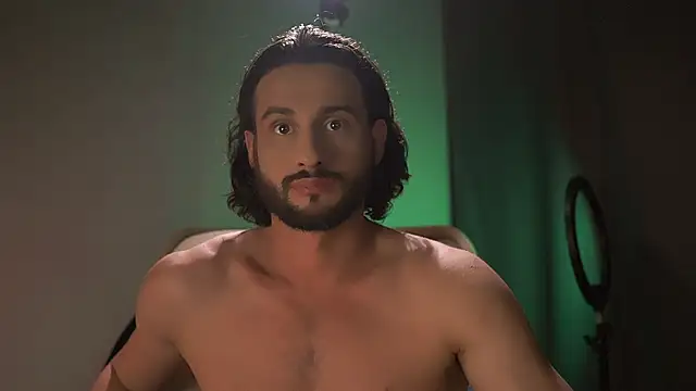 Snapshot of Keen___Luckystrike chatting on October 10, 2025, 5:12 pm Keen Luckystrike online show from October 10, 2025, 5:12 pm