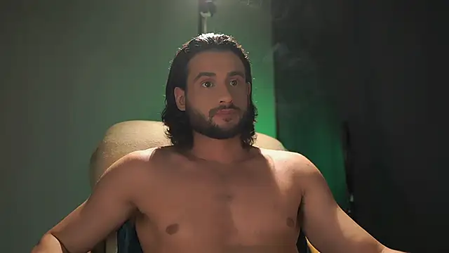 Snapshot of Keen___Luckystrike chatting on October 26, 2025, 2:06 am Keen Luckystrike online show from October 26, 2025, 2:06 am