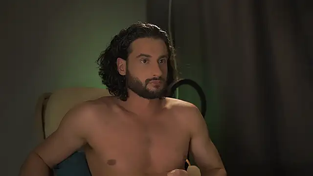 Snapshot of Keen___Luckystrike chatting on November 10, 2025, 8:19 pm Keen Luckystrike online show from November 10, 2025, 8:19 pm