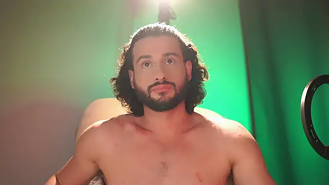 Snapshot of Keen___Luckystrike chatting on November 12, 2025, 9:47 pm Keen Luckystrike online show from November 12, 2025, 9:47 pm