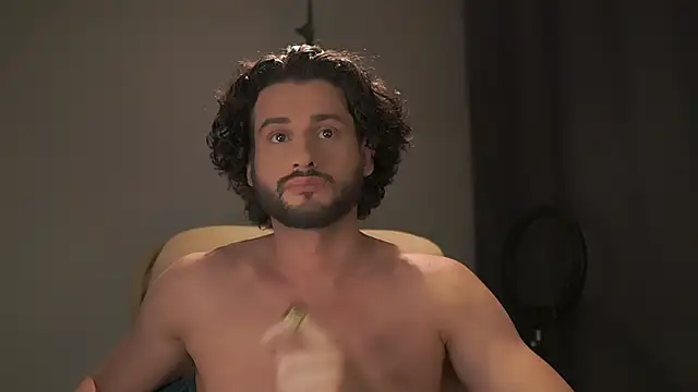 Snapshot of Keen___Luckystrike chatting on December 5, 2025, 6:15 pm Keen Luckystrike online show from December 5, 2025, 6:15 pm