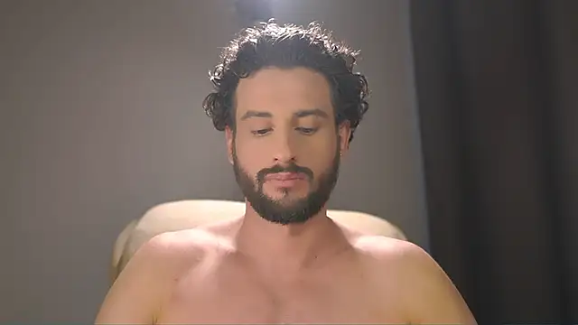 Keen   Luckystrike online show from February 9, 2026, 9:57 am