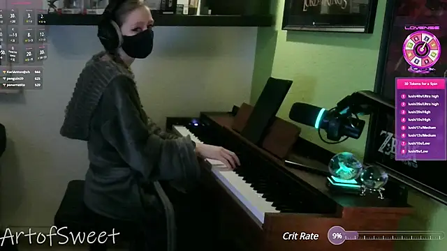 Snapshot of ArtofSweet chatting on December 9, 2024, 12:12 am ArtofSweet online show from December 9, 2024, 12:12 am