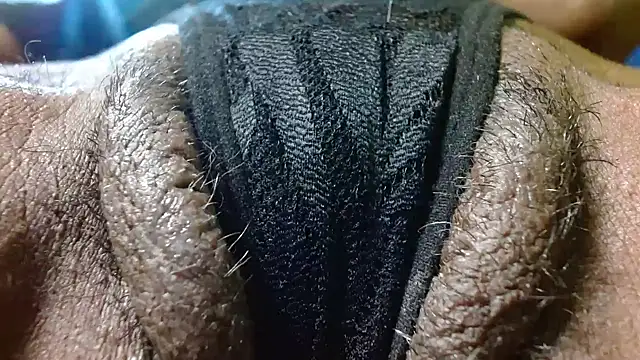 bethanywilson 23 online show from October 28, 2025, 12:41 pm