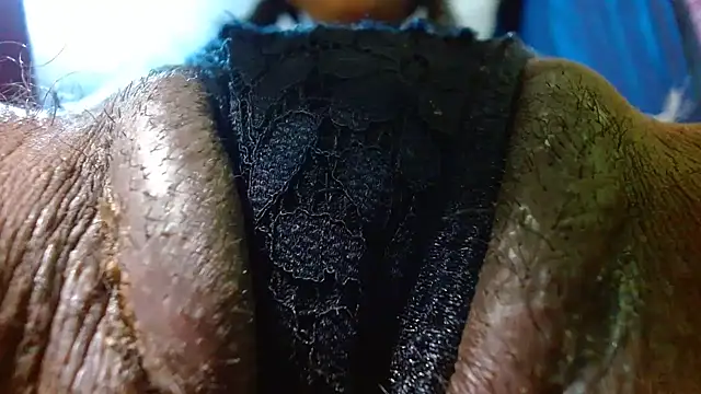 bethanywilson 23 online show from November 25, 2025, 4:07 pm