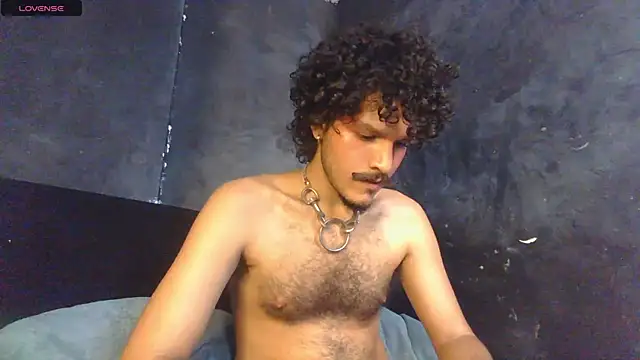 Snapshot of die_mond chatting on June 1, 2026, 1:24 pm die mond online show from June 1, 2026, 1:24 pm
