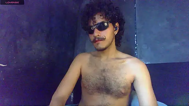 Snapshot of die_mond chatting on June 14, 2026, 7:05 pm die mond online show from June 14, 2026, 7:05 pm