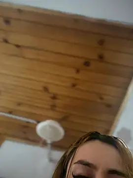 Snapshot of tinker_exotic_1 chatting on May 21, 2026, 12:28 am tinker exotic 1 online show from May 21, 2026, 12:28 am