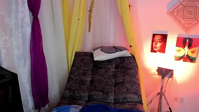 Snapshot of sophiaamethystt chatting on December 3, 2025, 10:41 pm sophiaamethystt online show from December 3, 2025, 10:41 pm