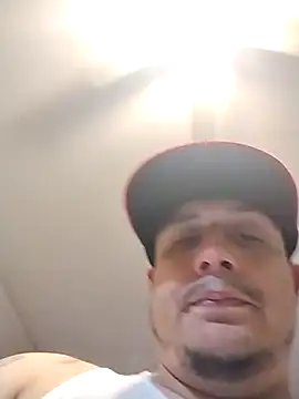 Snapshot of thickcocklatino chatting on March 7, 2025, 6:11 pm thickcocklatino online show from March 7, 2025, 6:11 pm