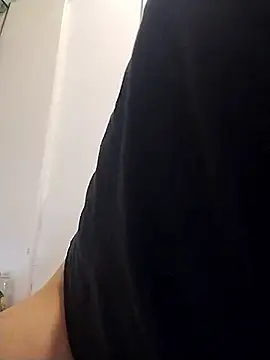 Snapshot of thickcocklatino chatting on January 7, 2026, 7:16 pm thickcocklatino online show from January 7, 2026, 7:16 pm