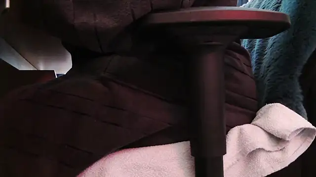 chubbysmallcockxh online show from February 1, 2026, 2:59 pm