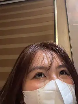 Snapshot of Onee-Chew chatting on April 17, 2026, 11:46 am Onee-Chew online show from April 17, 2026, 11:46 am