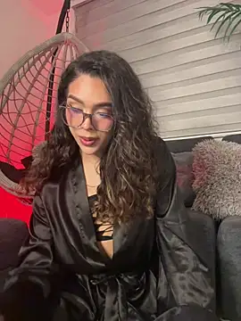 Snapshot of Samantha_Bernardo chatting on April 12, 2026, 4:06 am Samantha Bernardo online show from April 12, 2026, 4:06 am