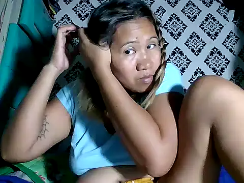 Snapshot of sweet_smile4u chatting on March 23, 2026, 11:09 pm sweet smile4u online show from March 23, 2026, 11:09 pm