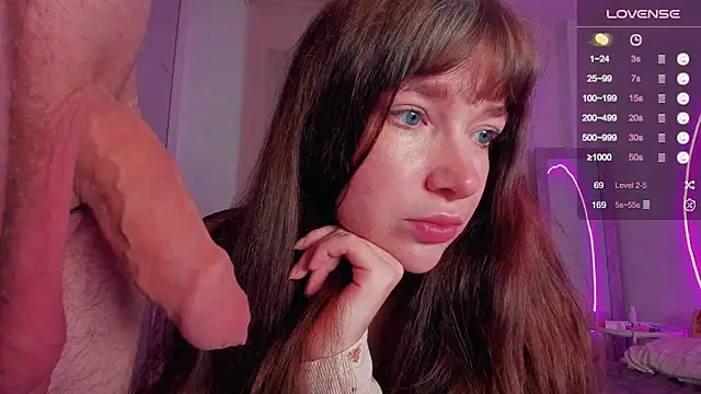 alicekaneky online show from October 7, 2025, 11:35 pm