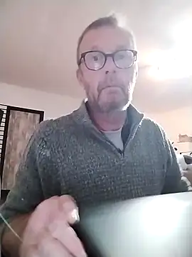 Snapshot of kempsilk chatting on January 14, 2026, 7:19 pm kempsilk online show from January 14, 2026, 7:19 pm
